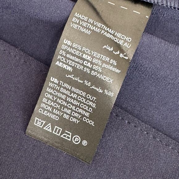 NWT White House Black Market The Essential Blazer Size 8 Navy Shoulder Pads - Picture 16 of 16